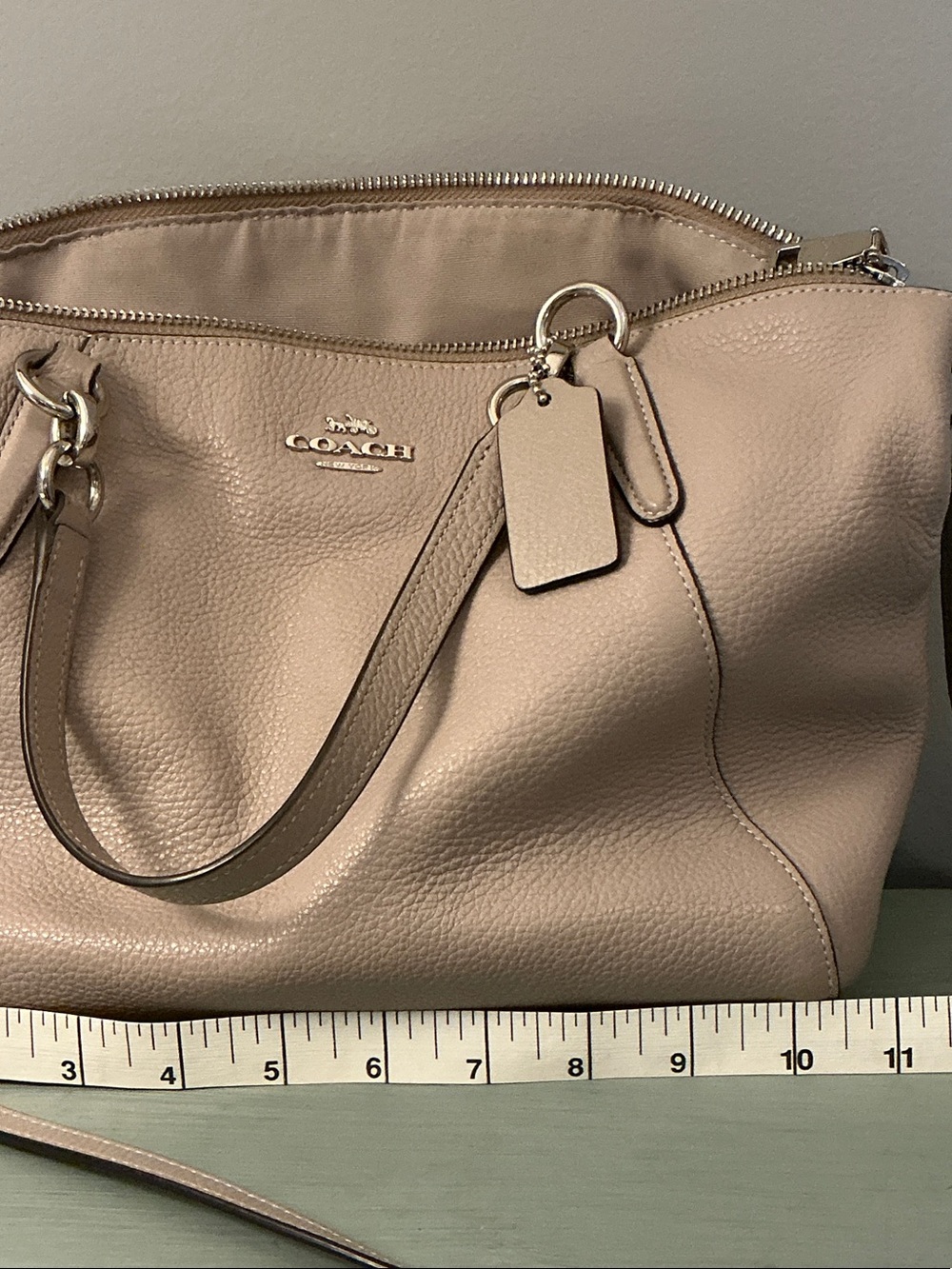 Coach F28993 Kelsey Pebbled Leather Shoulder Satchel Crossbody in Grayish Taupe - Picture 11 of 14